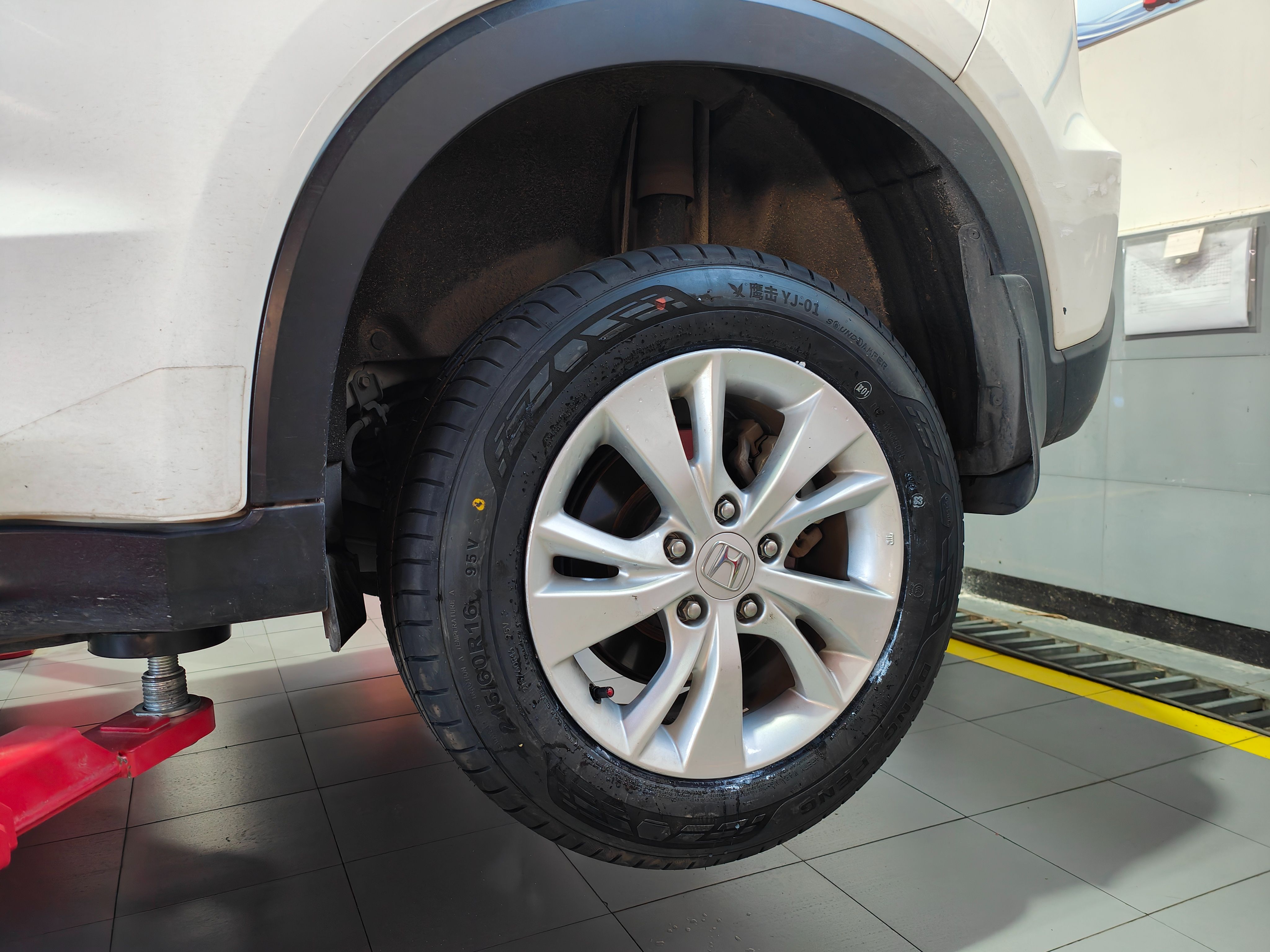 不给大品牌交智商税——鹰击yj01静音棉轮胎上车体验