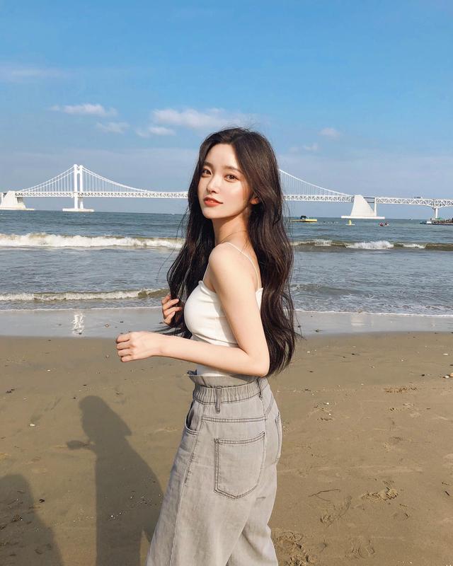 女友感十足!韩国正妹金娜熙:侧脸超美!