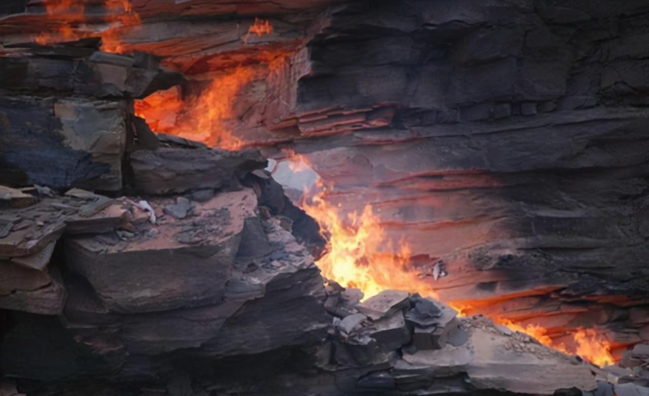 贺兰山煤层自燃超过300年,年损失数十亿,为何至今仍未被灭?