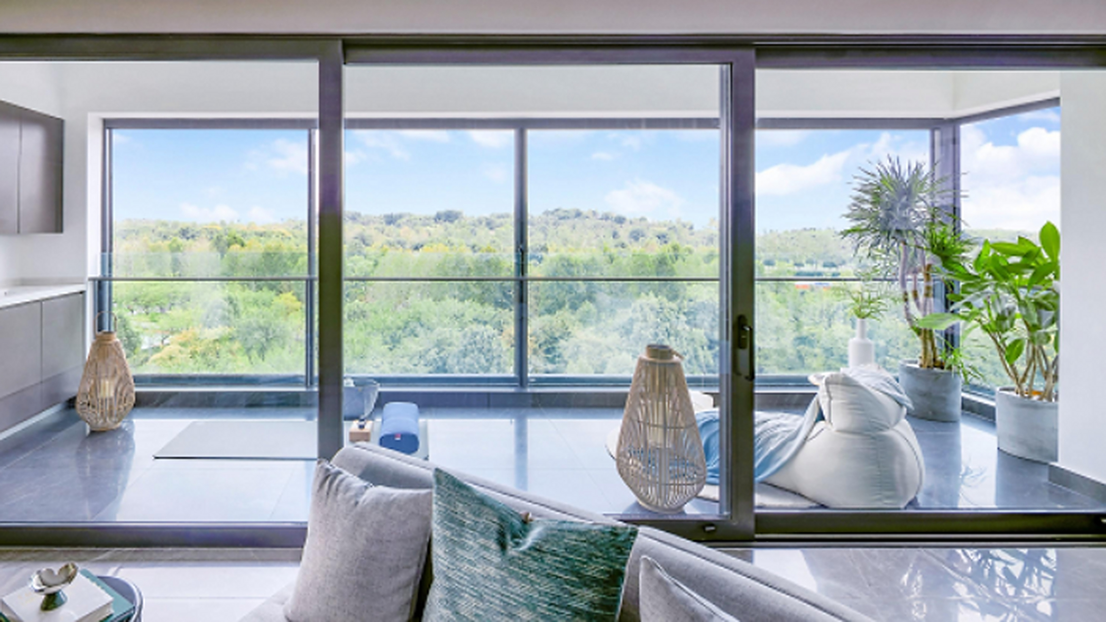 封阳台用落地窗好不好?