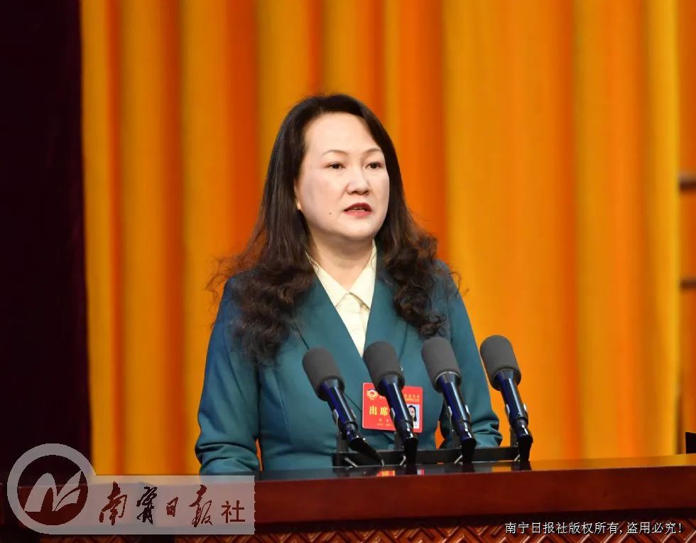 建言献策系民生真知灼见谋发展市政协十二届四次会议政协委员观点集萃