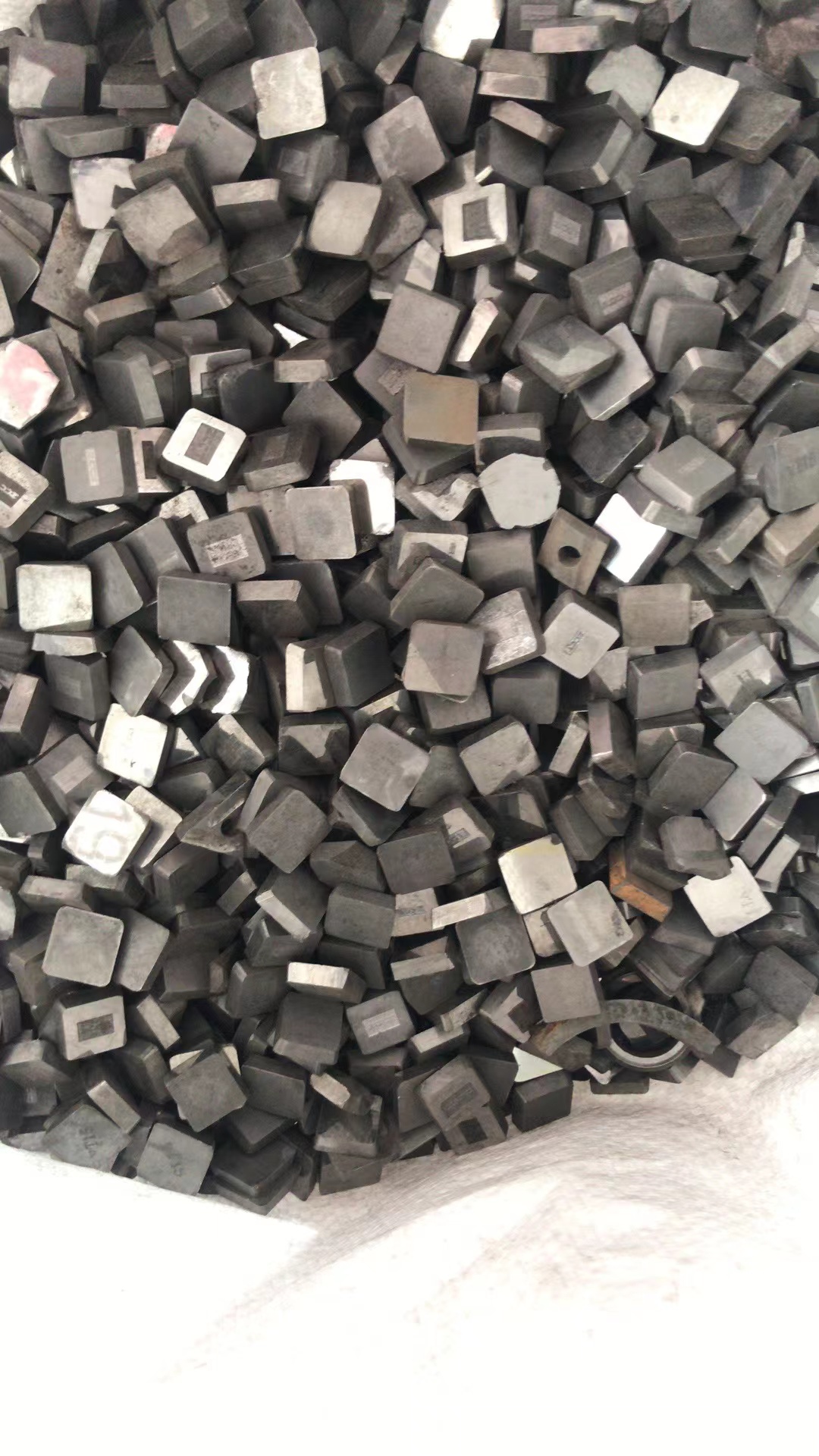 废钨钢合金回收——高价回收