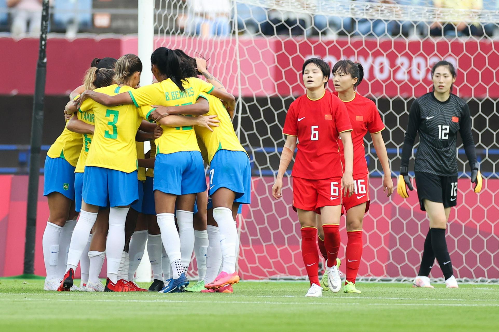 遗憾落败,中国女足奥运会首战巴西0-5告负