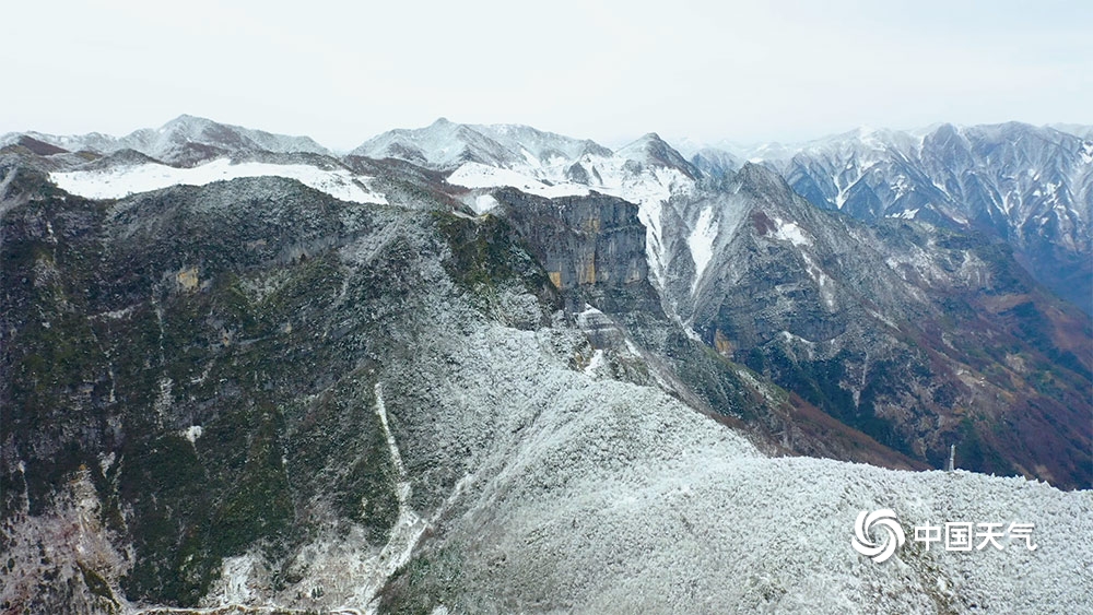 重庆开州雪宝山图片图片