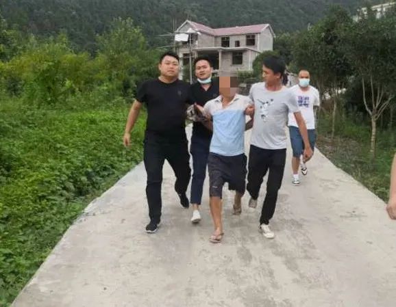 22年命案!东乡民警抓获逃犯陈某