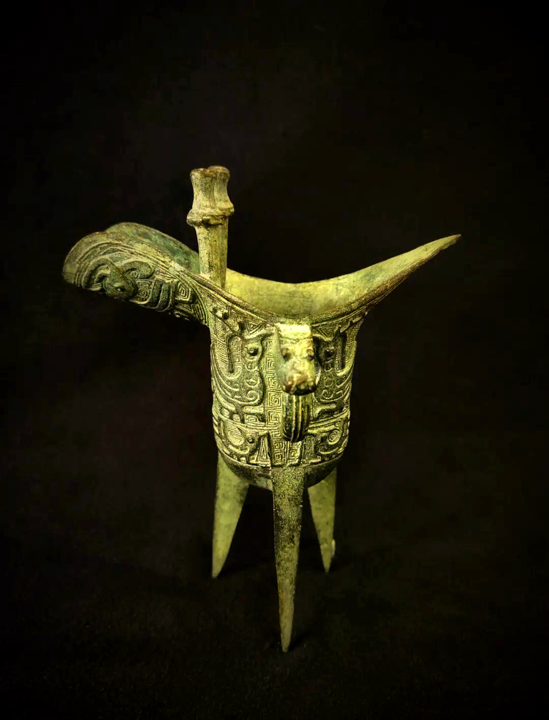 探索青铜酒器之饮酒器的奥秘