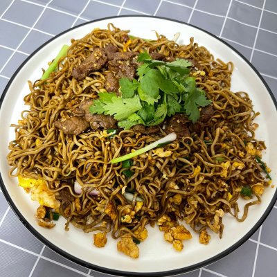 原汁原味最鲜美,这道鸡蛋牛肉炒面你需要知道!