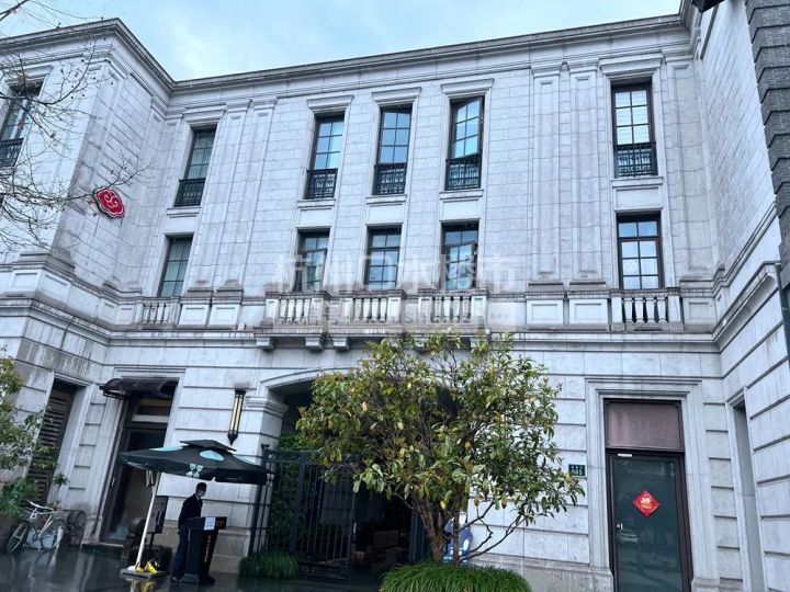 西湖边最"神秘的小区"元福里 它的内部原来长这样 手办潮玩多到像展览