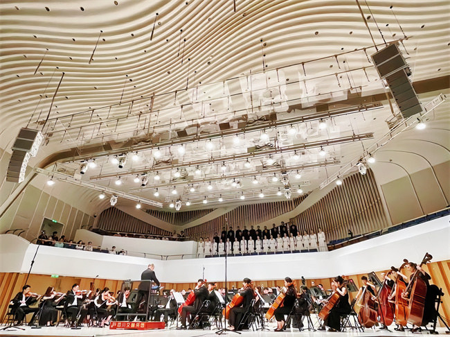 献上一场"有温度的乐音" 73岁川籍作曲家杨新民举办专场音乐会