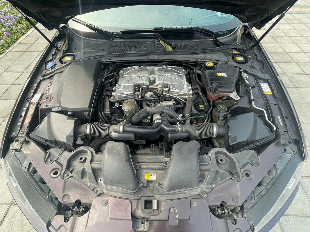 2015款捷豹奢华版发动机详细数据