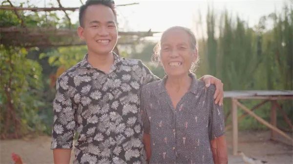 厉害了!来自博白的"玉林阿婆"火出广西,单个视频获近10万点赞!