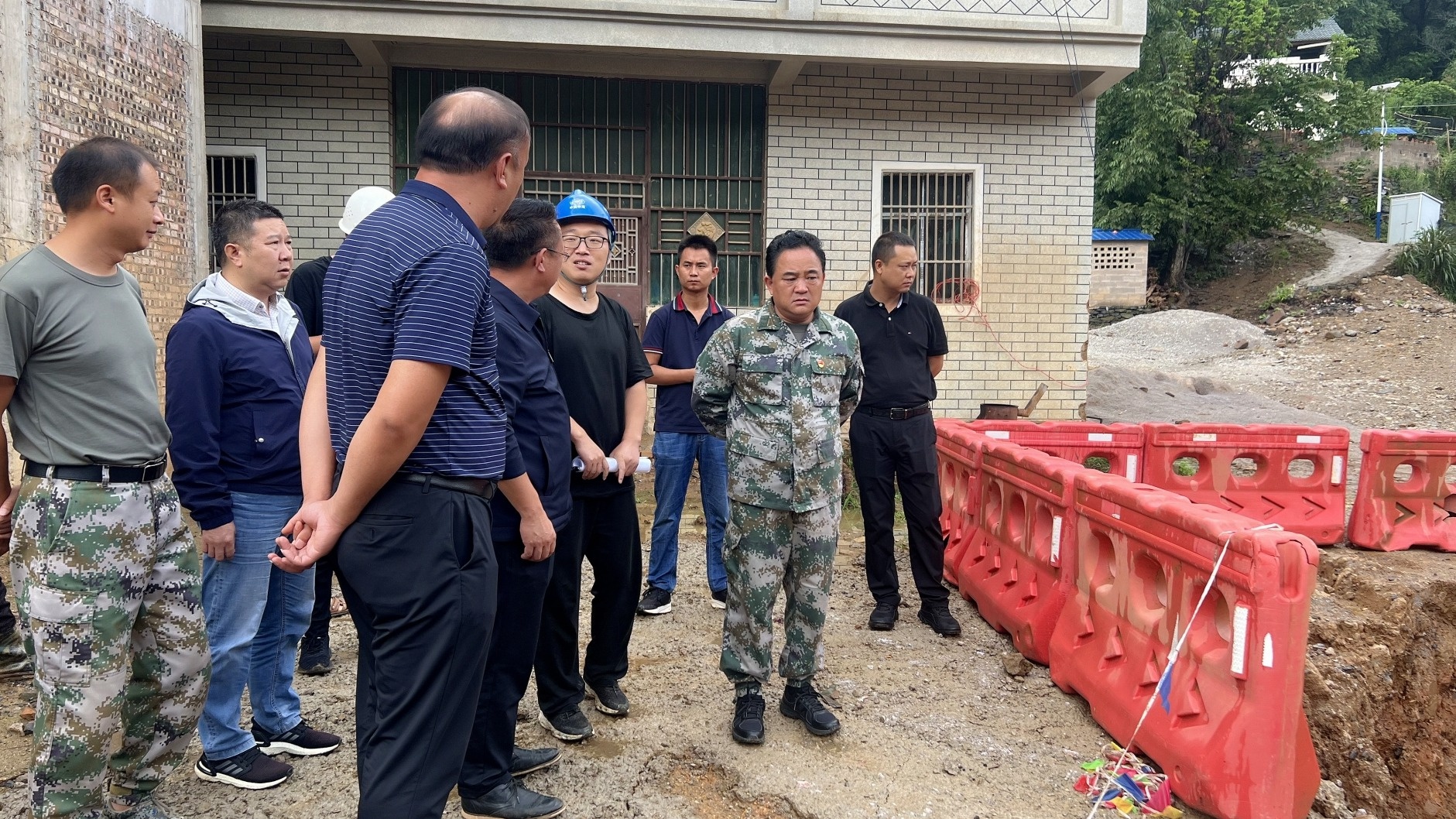 王树忠调研农村公路改扩建工作