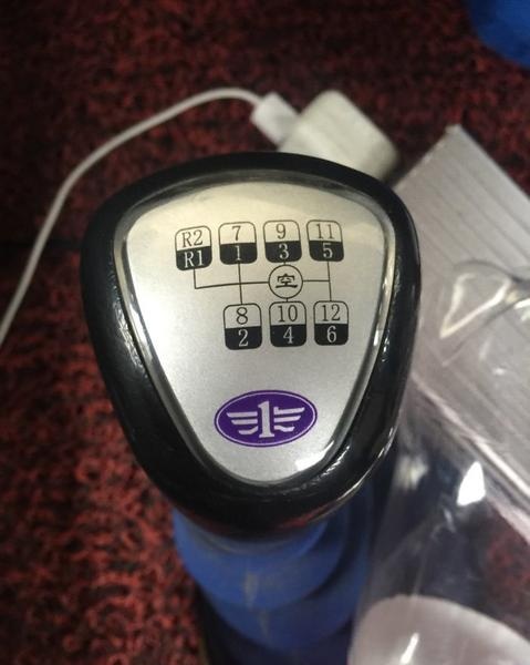 解放j6挂挡不响的技巧:对于解放j6这类手动挡汽车,离合器是传动系统的