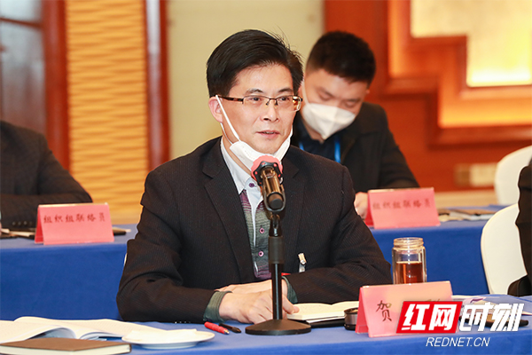 两会好声音丨贺弘联:贴心为民 躬身践行委员职责