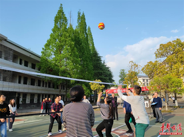劳逸结合,坚持运动——浏阳四中教职工气排球比赛圆满落幕