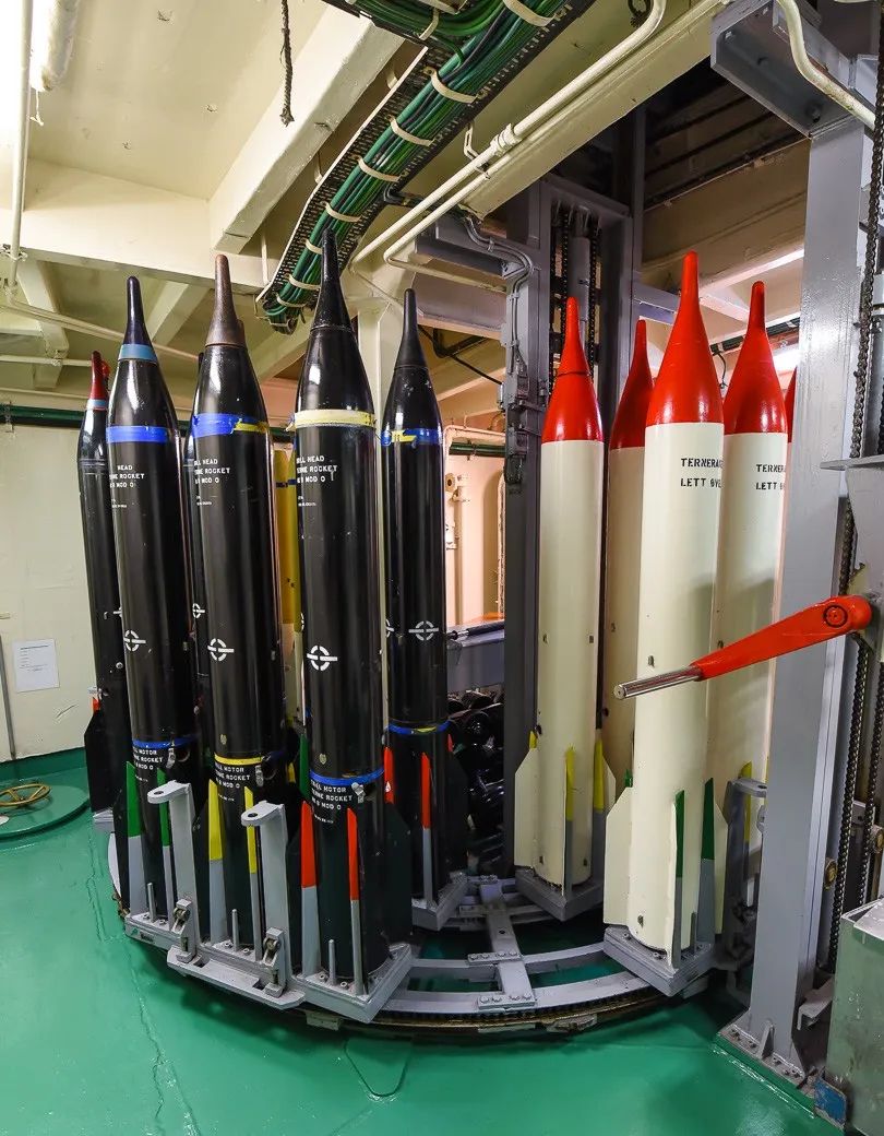 美国与挪威联合研制反潜火箭深弹?