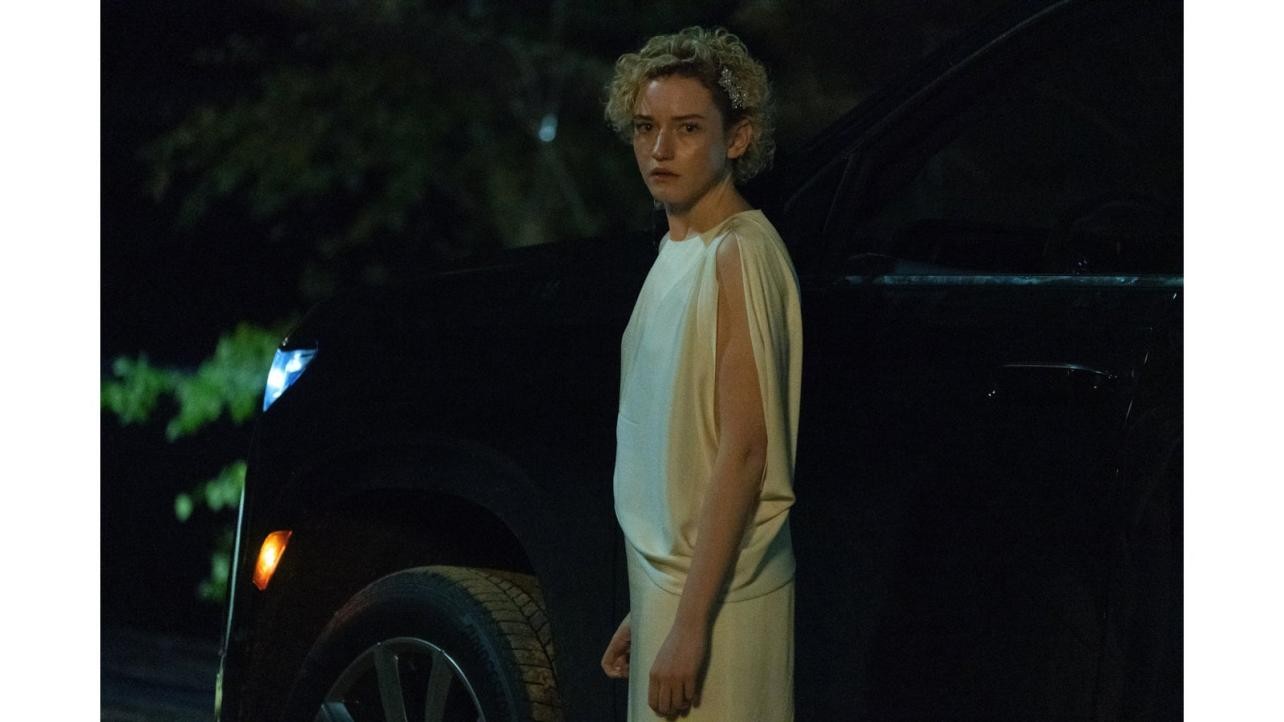 使用cinealta v拍摄丨《黑钱胜地》第4季摄影指导埃里克·科雷茨(eric