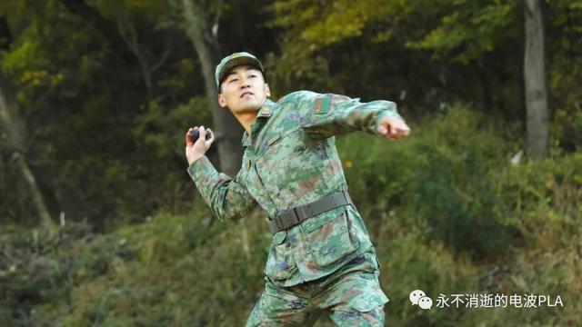 不开他驰而不息的练习和努力期待他能够取得更加优异的成绩少尉王沛泽