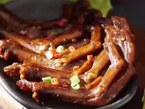 大旺广场"鸭途" 店 全场买满30送10串冷串,买满50送20串冷串,香辣鸡尖