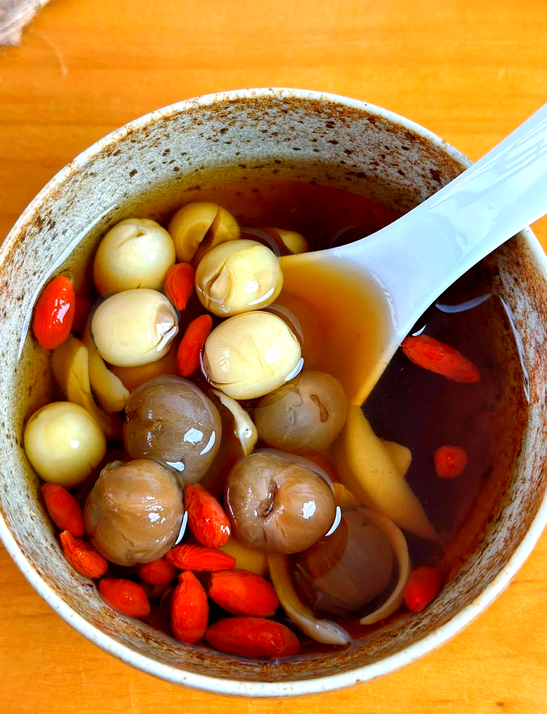 桂圆莲子汤助我重拾安稳睡眠