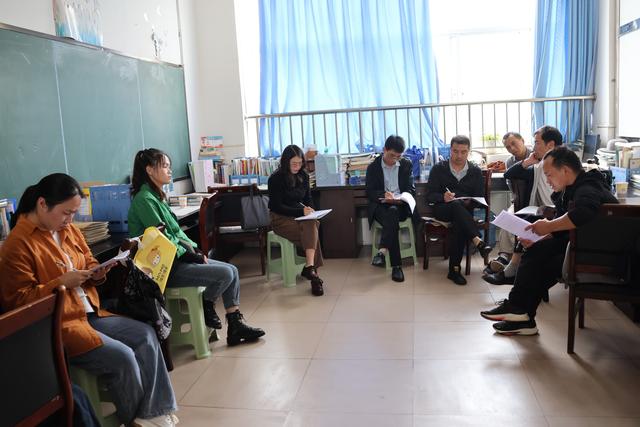 富源县第六中学召开教师教学技能竞赛初赛活动