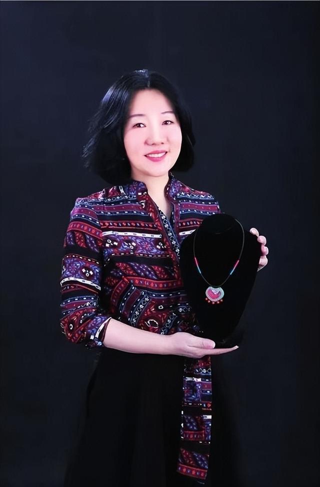 银川达人闫静,将面花手艺融入多彩软陶