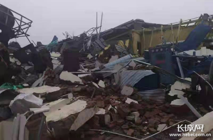 保定市清苑区东闾村遭遇龙卷风致2人死亡