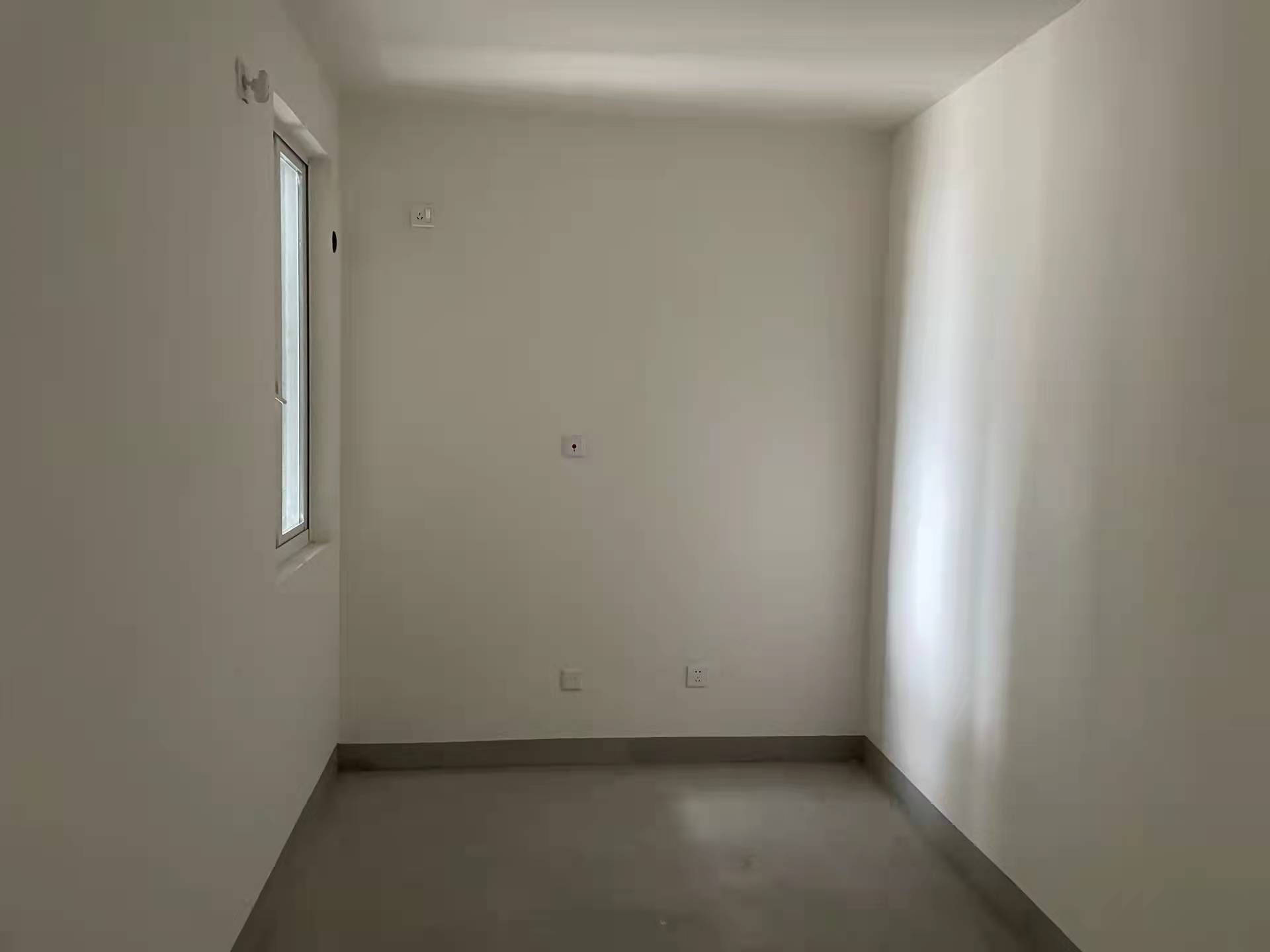 宝林枫景苑电梯三房刚交房!