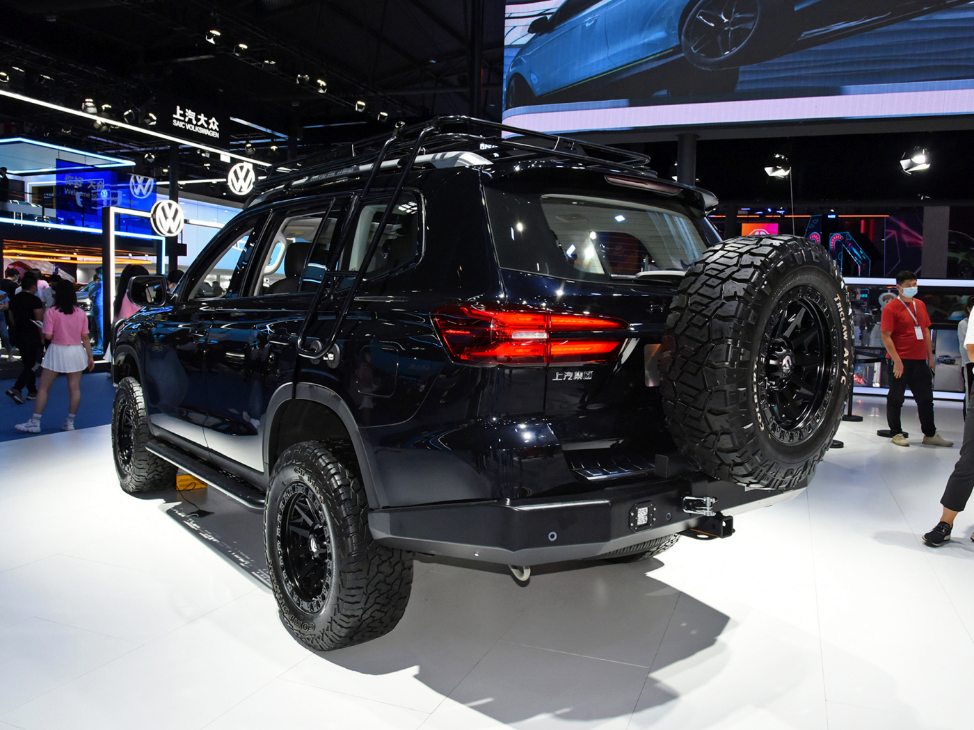 2021款荣威rx8改装版,带你了解硬派suv与城市suv的区别