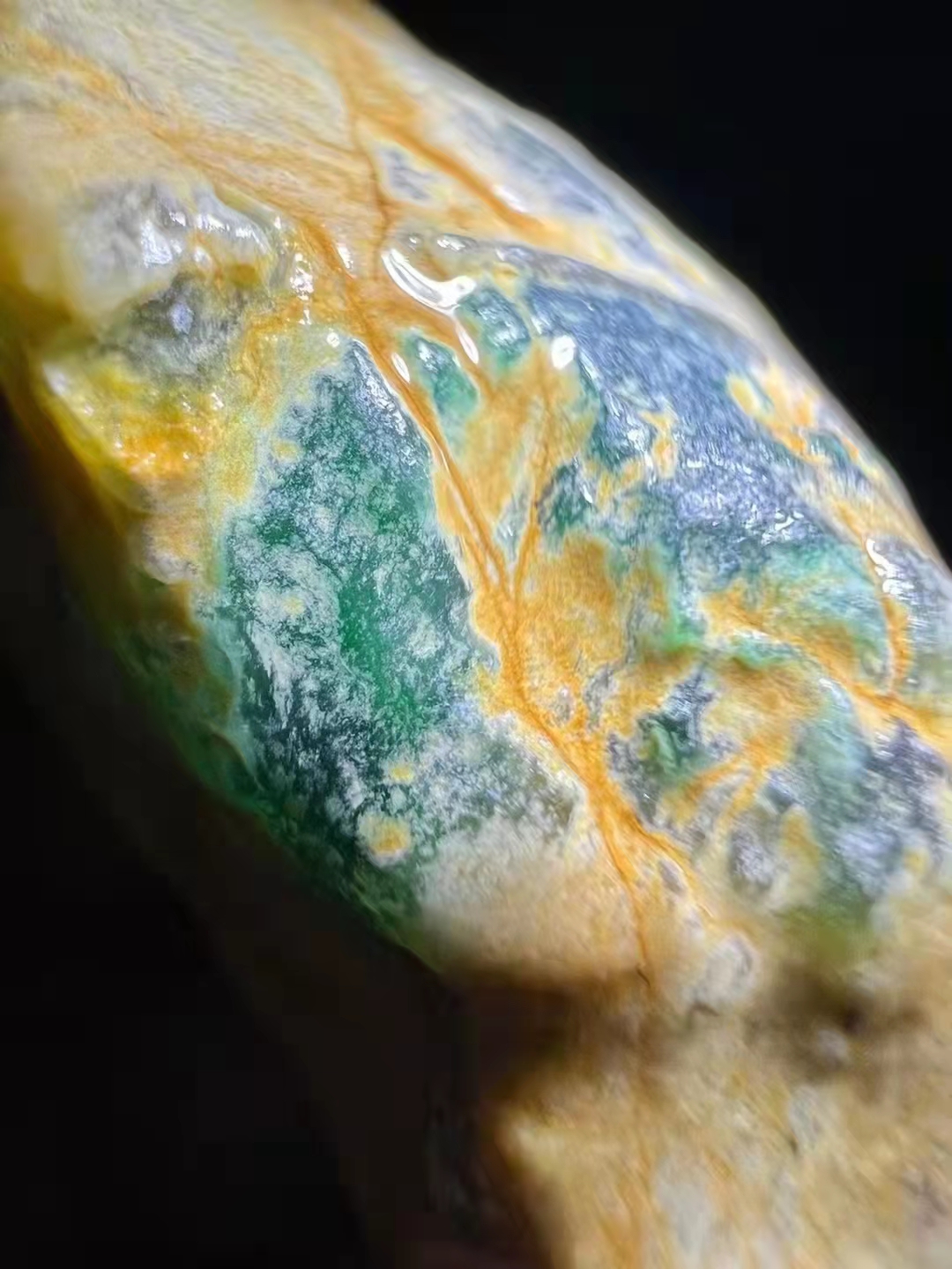 冰黄加绿老水石