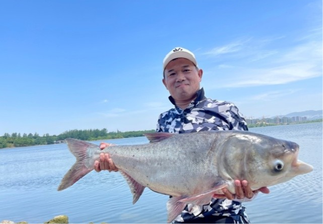 看两千万"钓鱼佬"总教头邓刚如何"盘老板"