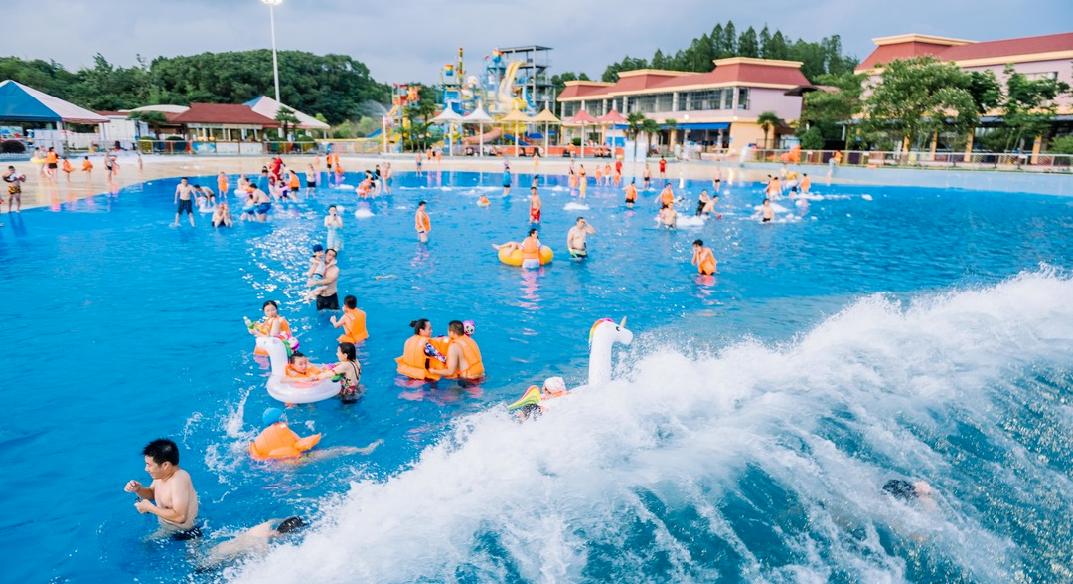 家长,炎炎夏日,带娃去水上乐园消暑吧!