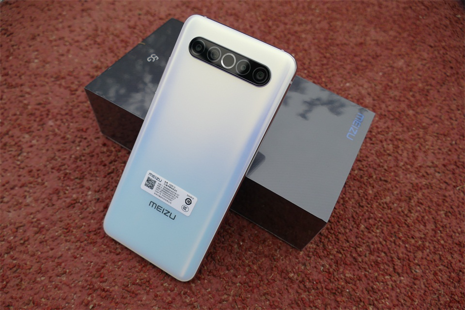 魅族17梦幻独角兽一机难求,黄牛加价卖,灰色版本已跌破首发价!