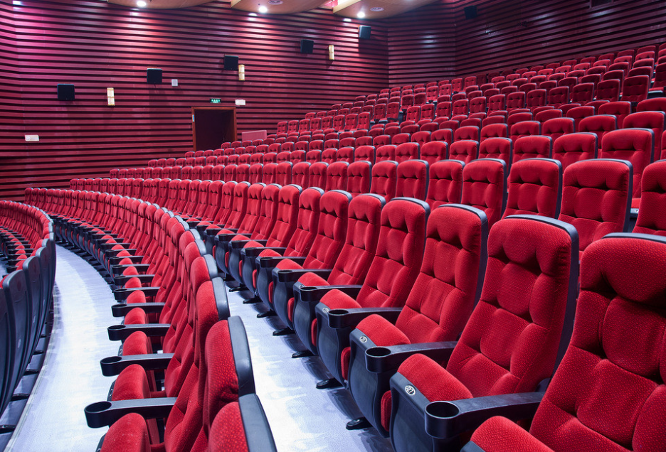 终于盼来了:影剧院,游艺厅等场所就要复市了!