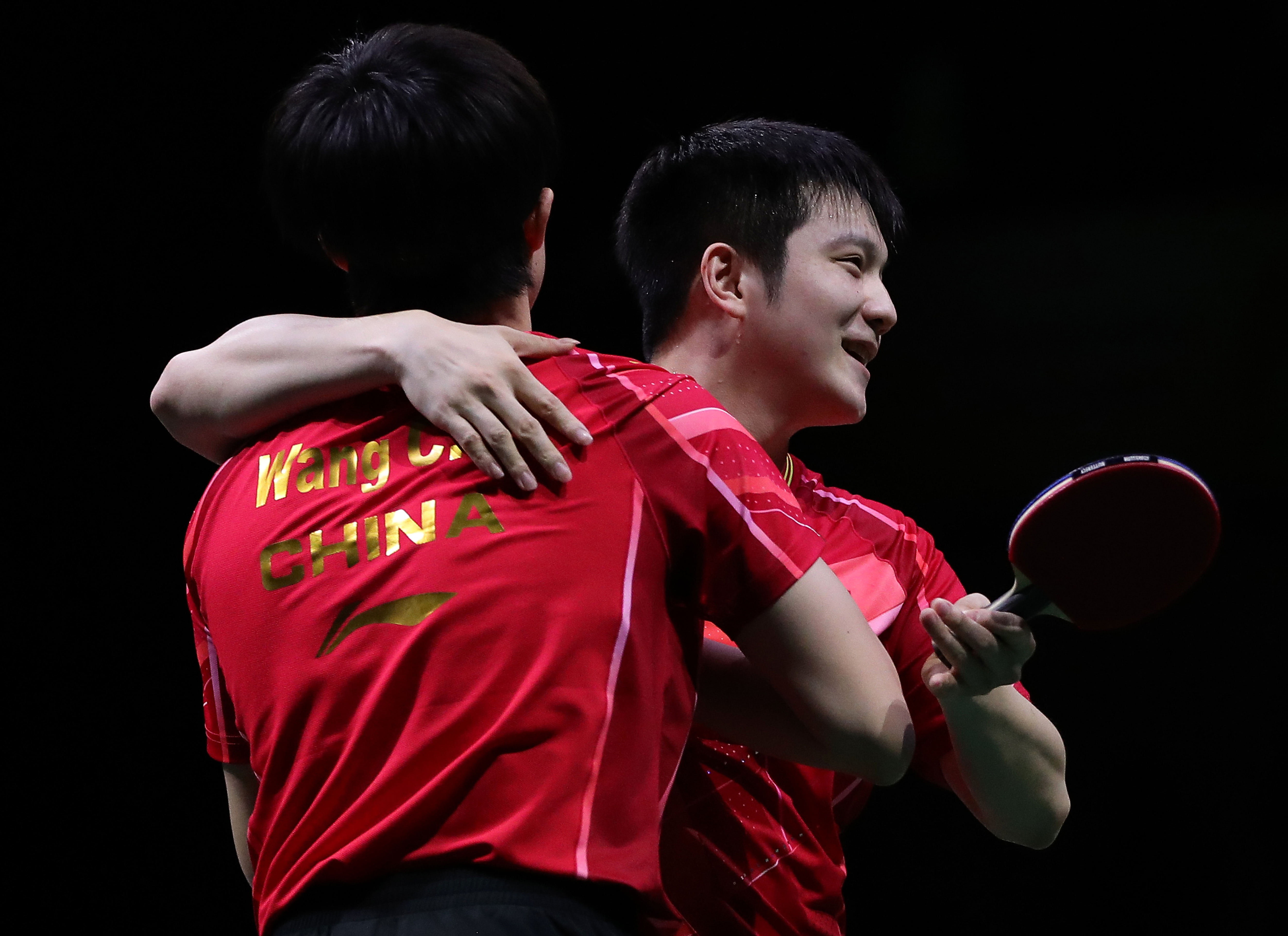 乒乓球——世乒赛:樊振东/王楚钦男双夺冠(2)