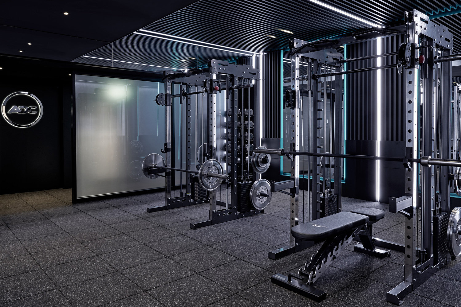 健身房设计|科技感和光影是贯穿空间的设计元素