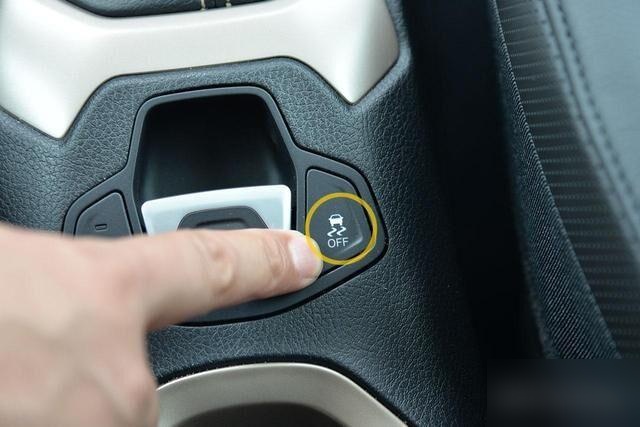 汽车防滑标志怎么使用?