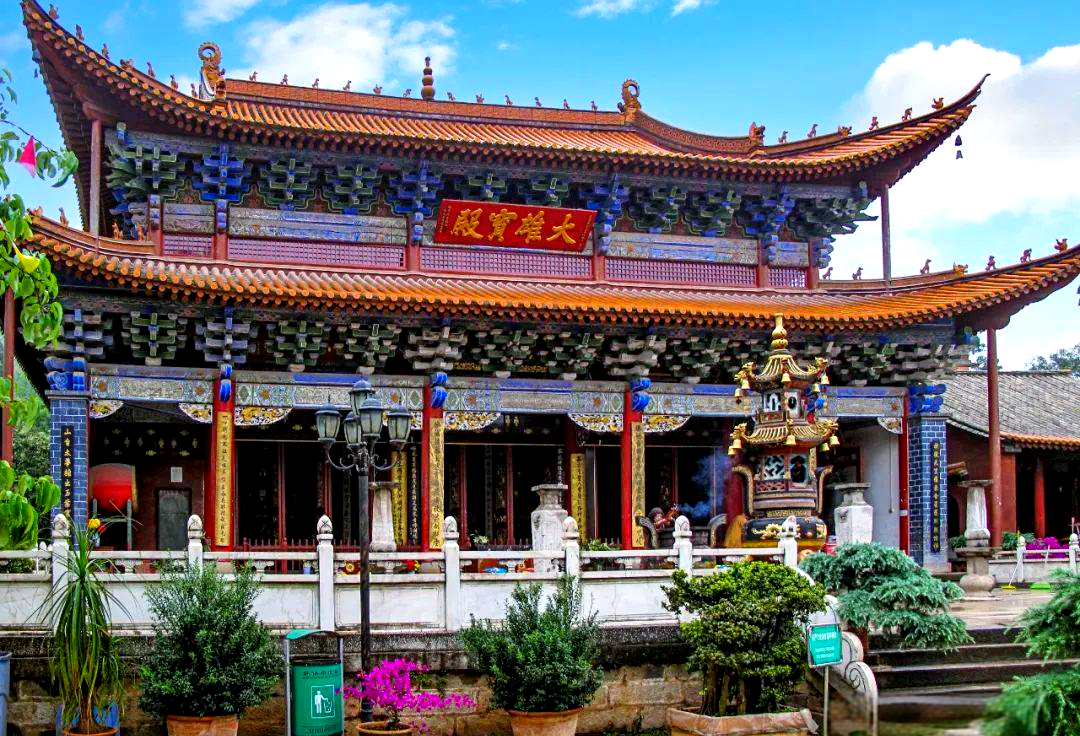 筇竹寺:云南古寺的五百罗汉彩塑传奇