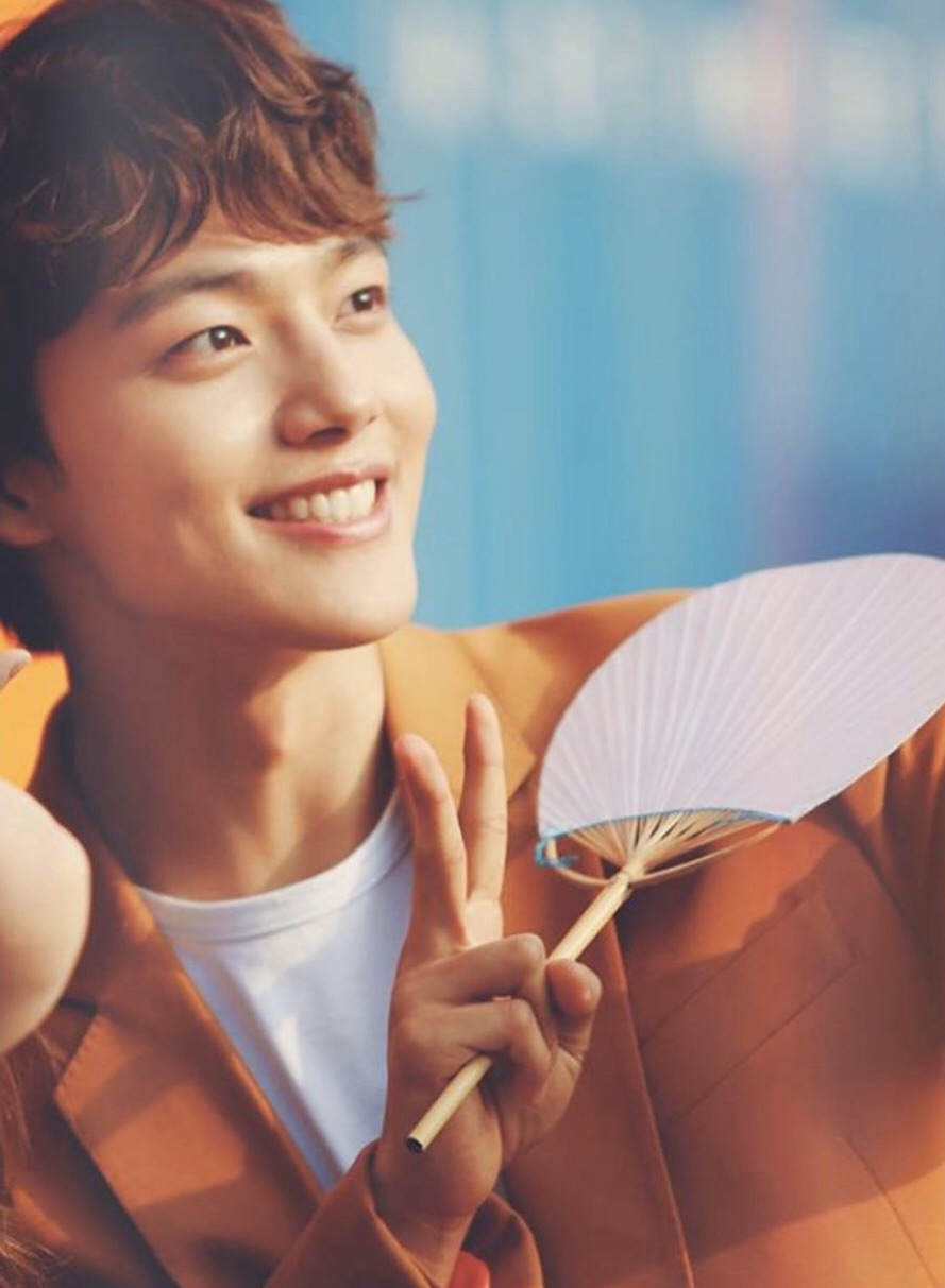 吕珍九将担任韩国新女团选秀唯一主持人,曾主演《德鲁纳酒店》