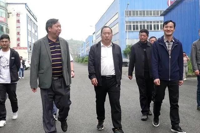 胡江辉到镇雄调研赤水河流域保护治理及项目投资工作