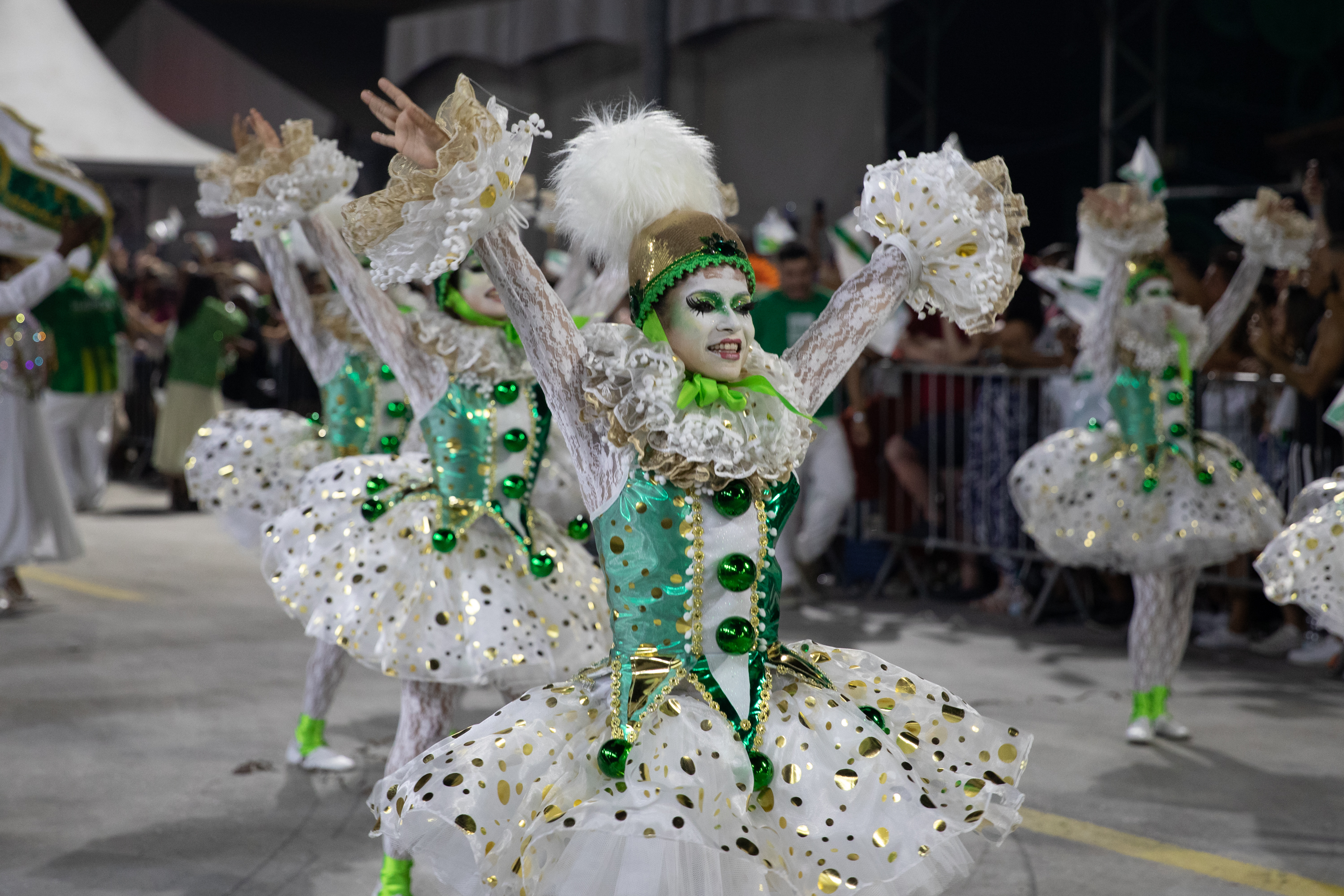 巴西狂欢节起源图片