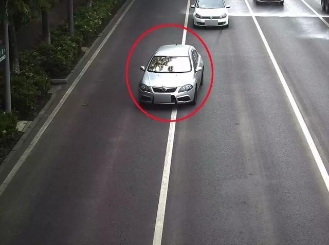 压线拍照怎么判定?