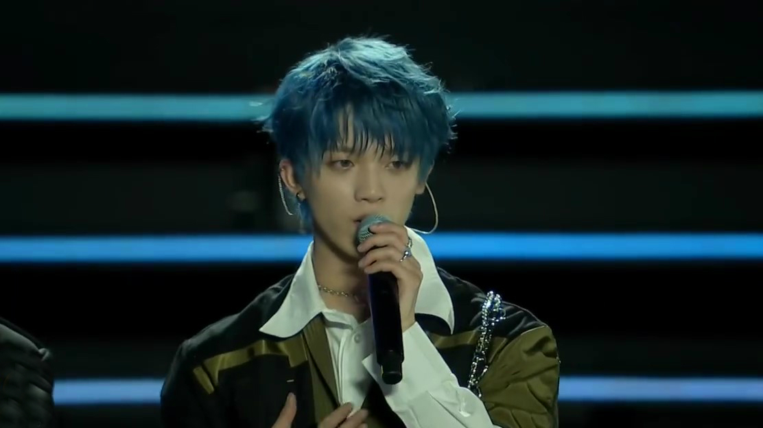 青你3成团ixform,罗一舟c位发言,唐九洲大耳朵,孙亦航蓝发好帅