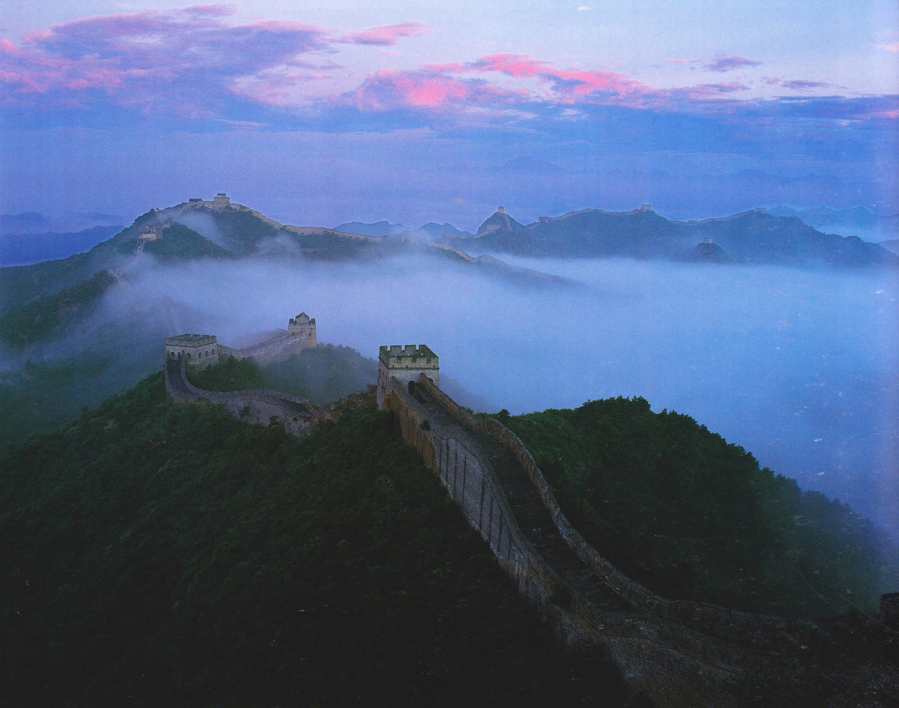 1987年,我国的万里长城被列为"世界文化遗产".