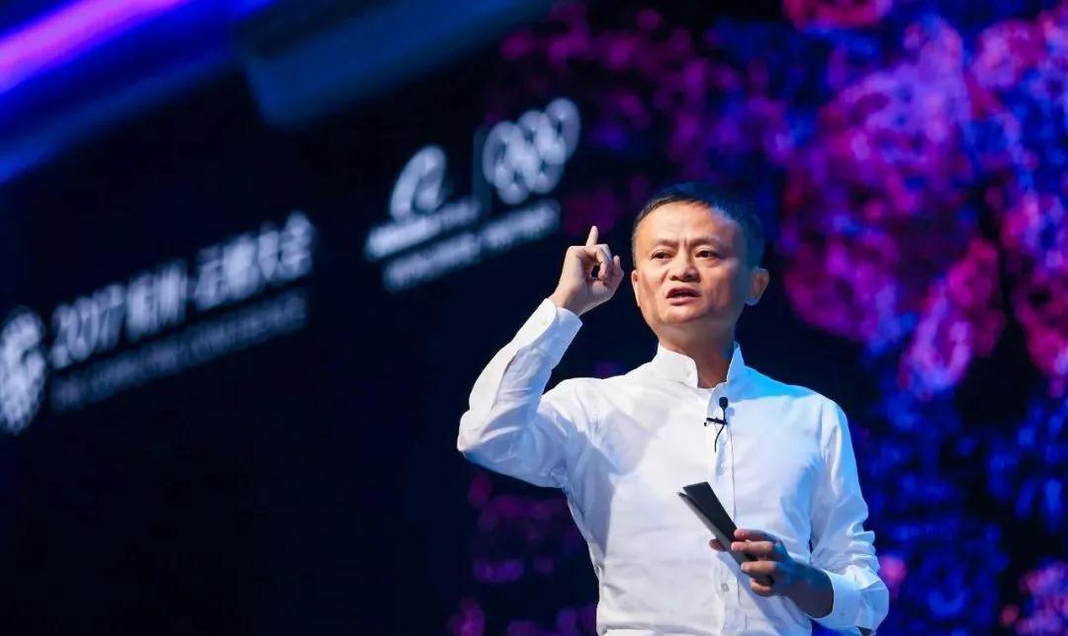 经常看马云演讲的观众就会发现,他绝大多数的话都是正确的废话,一句有