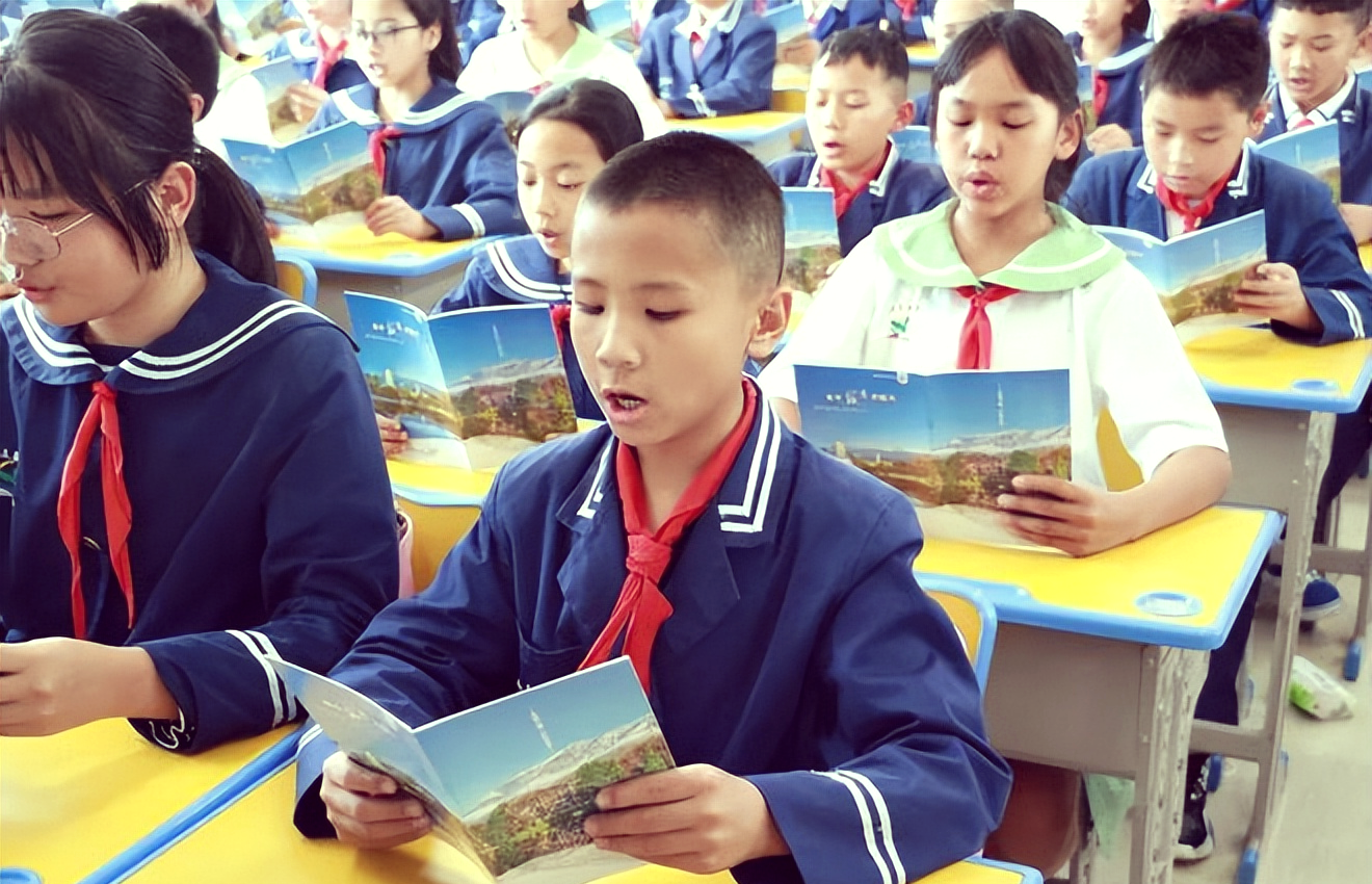 全民参与:大理市下关三小的文明创建之旅