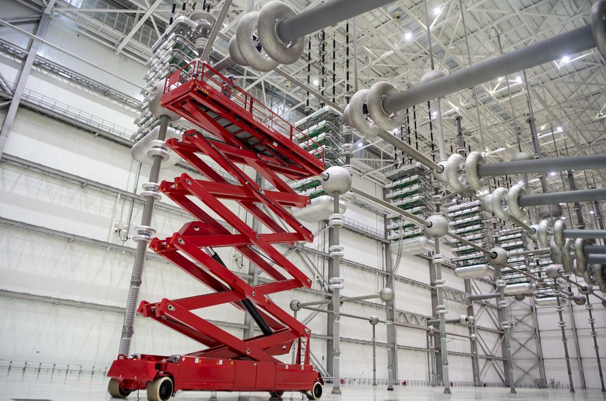 组图 | 1100千伏古泉换流站完成"体检"