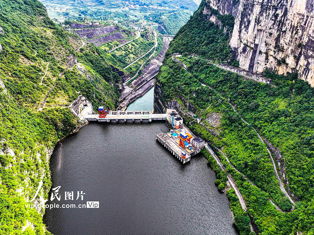 贵州:索风营水电站壮美如画