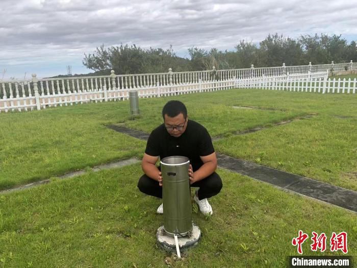 "垦三代"孔庆伟:坚守海岛十四年的"观云人"