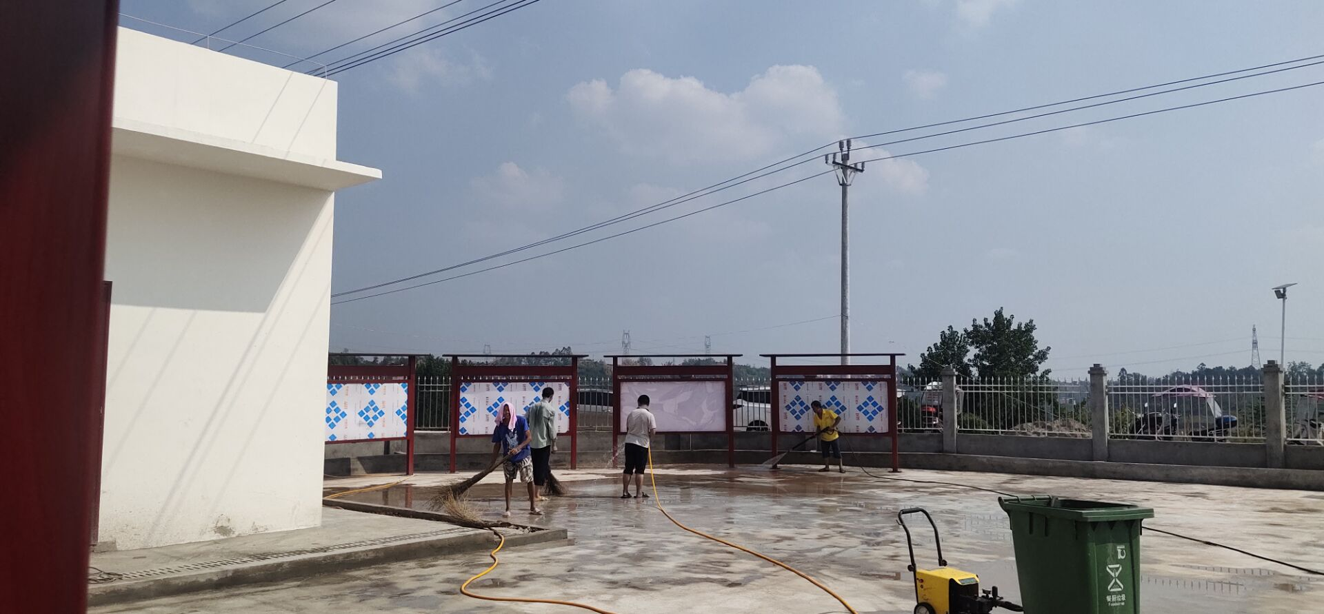 大安区回龙镇集中整治城乡环境卫生 巩固全国文明城市创建成果